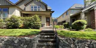 3BD/3BA Bethany Home with Vaulted Ceilings, Stainless Appliances & Gas Fireplace Gallery 1