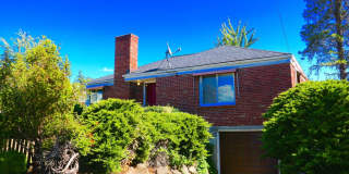 Cozy Seward Park Home with Large Yard! Gallery 1