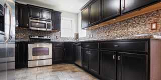 Pet Friendly Four Bedroom with Basement! Gallery 8