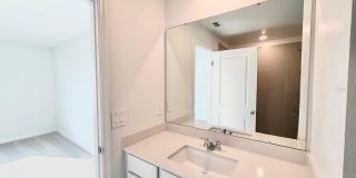 2122 CHRIS DRIVE Gallery 18