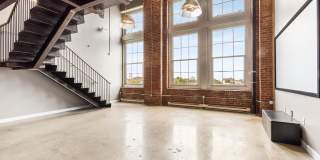 1101 WASHINGTON Avenue Gallery 1
