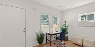 FURNISHED Duplex Unit - 2 Bedrooms/2 Baths/Off street parking  - 636 Frances PL Unit B  Atlanta GA 30318 Gallery 7