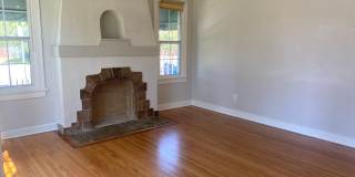 Spacious 2 Bedroom 1 Bath House in Eagle Rock Gallery 13