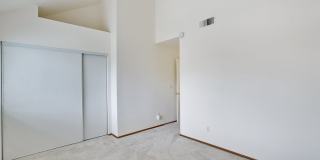 Hidden Silicon Valley Oasis! 2BR/2.5BA Townhome with TWO Private Patios, 2 Dedicated Parking Spaces, Pool, Tennis Courts & Utilities Included! Gallery 9
