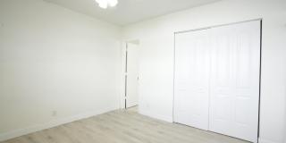 2646 Riverside Drive Gallery 10