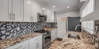 Renovated Spanish-Style 2/1 Beach Bungalow Just Steps to the Ocean! Gallery 15
