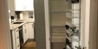 ONE MONTH FREE! Luxury 2 Bed 1 Bath Condo w/ ATTACHED GARAGE Gallery 11