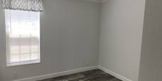 513 Old Colony Rd. Gallery 13