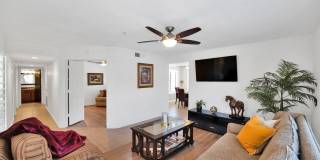 9990 N SCOTTSDALE Road Gallery 11