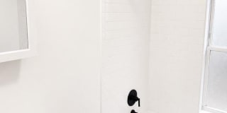519 S JACKSON STREET Gallery 8