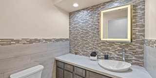 80504 Pebble Beach Gallery 37