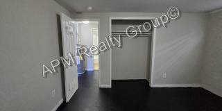 Updated two bedroom - Harden St. Gallery 7