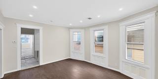 345 Walnut St Gallery 21