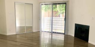 URBI 1 LLC | 2724 Abbot Kinney Blvd Gallery 1