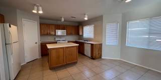 1776 square foot 3 Bedroom home in El Mirage Gallery 5