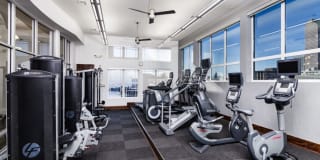 AMLI Park Avenue Gallery 25