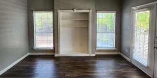 The Hamilton Apartments Gallery 18