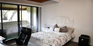 19420 NE 26th Ave Gallery 11