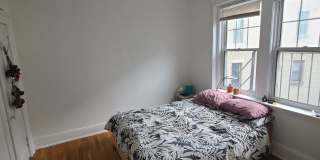 1BR/1Bth unit. Great location, Right on T, Heat/Hot Water included Gallery 6