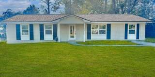 Beautiful white brick ranch styled home off White Bluff in Savannah, Ga! Gallery 1