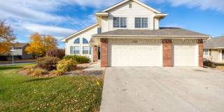 3 bed, 2.5 bath Home in English Ranch Neighborhood Gallery 21