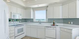 1170 GULF Boulevard SW Gallery 21