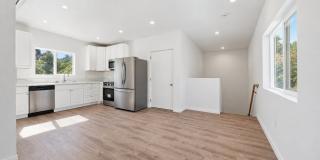 Private canyon-view backyard! Gallery 1
