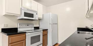 Modern Oakland Living: New Floors, Private Balcony, and Parking Gallery 8