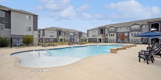 Lake Villas Apartments Gallery 28