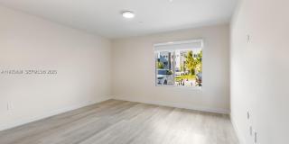 2505 NE 193rd St Gallery 8