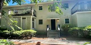 Inviting Two-Bedroom Home Near Savannah’s Islands Gallery 1