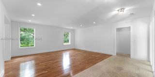 7711 SW 47th Ave Gallery 4