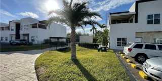 4217 Colbath Avenue Gallery 18