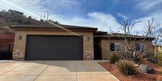 Short Term Fully Furnished Rental! Available May 1st - October 31st! Gallery 1