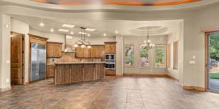 Beautiful Home in an Exclusive Gated Community Gallery 11