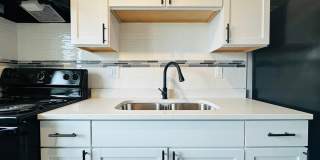 Experience Luxury Living at Bellagio Living I: Modern Apartments in Lawrence, Indiana Gallery 3