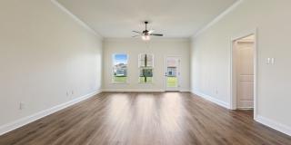 Must see single story 4 bed/3 full bath floor plan in sought after Fairview Gardens! Gallery 9