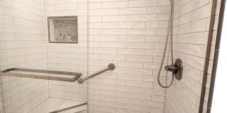 CherryVille Downtown, 3 bedroom, 100% Upgraded. Gallery 10