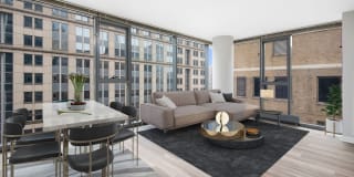 Lake & Wells Gallery 21