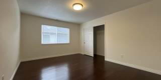 Grand 5 Bedroom Home Featuring 19ft Ceilings, Family Room & Main-Level Suite Gallery 49