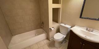 6bd/2ba Home with Bonus Room & Detached Garage Gallery 7
