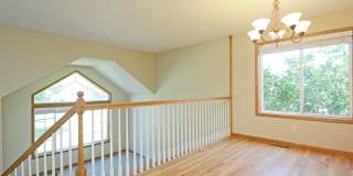 Beautiful 3 bedroom + Den, 2 Bathroom, 3 car garage single family home. MUST SEE! Gallery 13