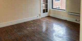 2876-2900 N Clark Gallery 76