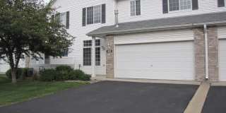 Townhome with Loft, Fireplace  Large Walk-In Closet. Trash and water included– Available May 1 Gallery 1