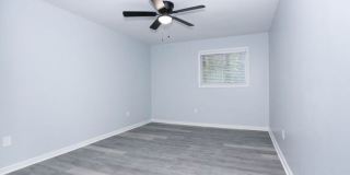 Miller Chateau Apartments Gallery 54