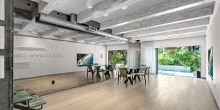 6011 N Bayshore Dr Gallery 1