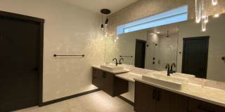Close to Micron, 3 Bedroom 3 bath w/ a Million Dollar View! Gallery 57