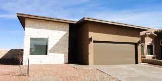 Spectacular Single Level Eastside Custom Home With Refrigerated Air Located In Quiet Neighborhood Gallery 1