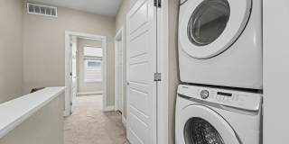 2 Bed, 1 Bath Townhouse with Roof Top Deck Gallery 15