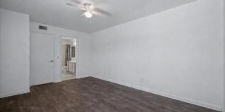 1945 Stratford Way Gallery 23